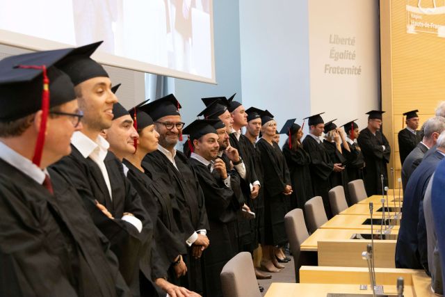 Présence de la promotion CPA 2024 pour la remise de leur diplôme.